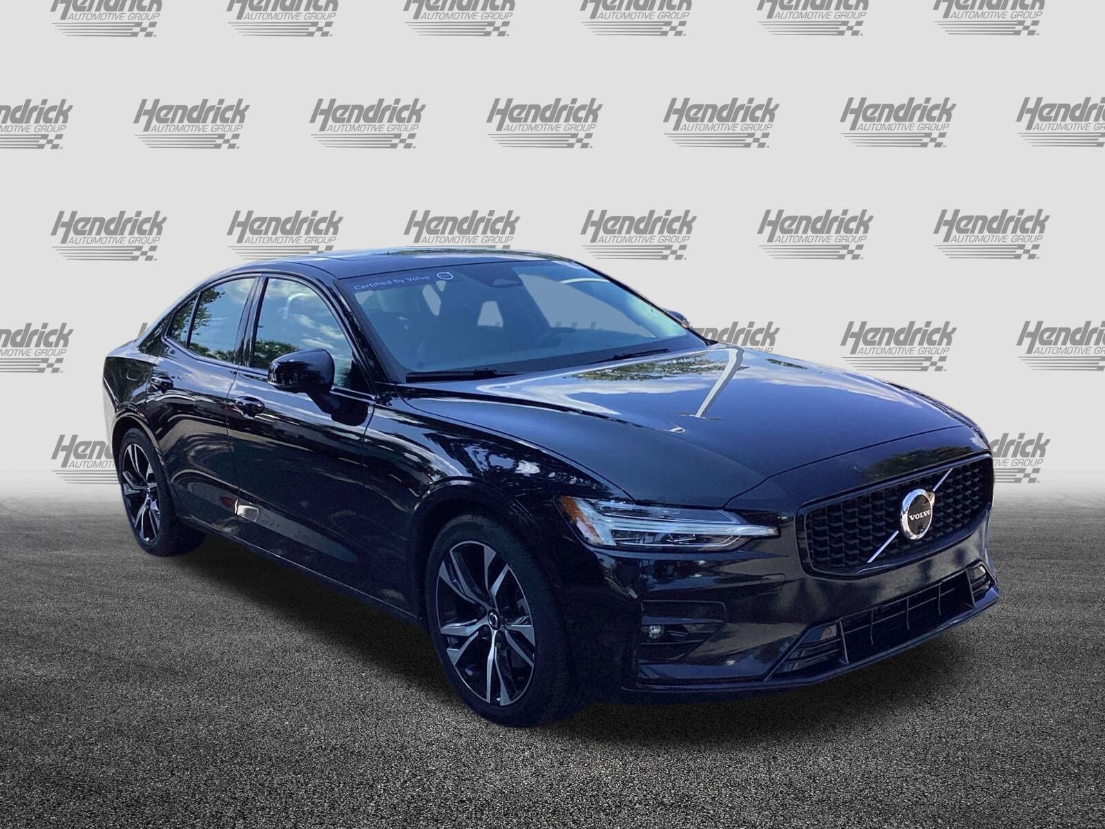 2024 Volvo S60 Plus photo 2