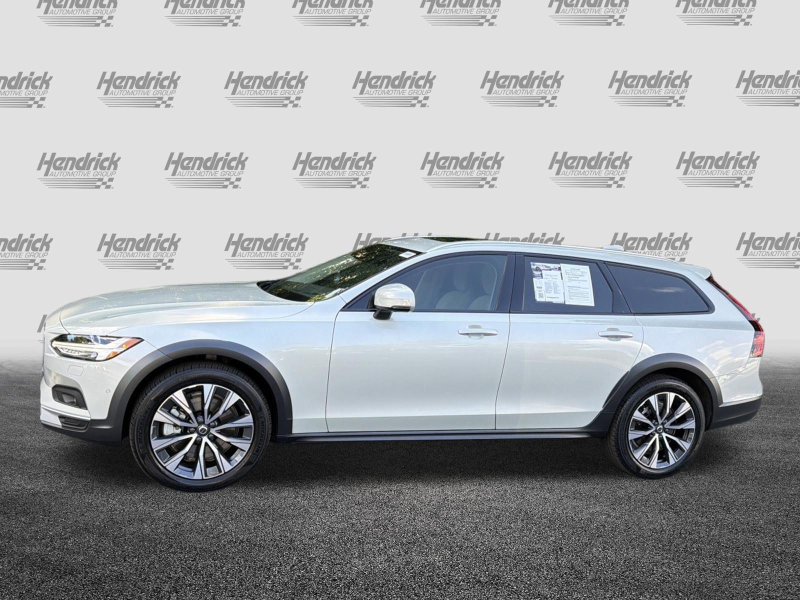 Volvo V90 Cross Country