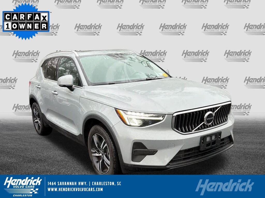 Certified 2025 Volvo XC40 Core Bright Theme SUV