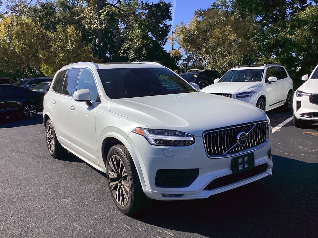 Certified 2022 Volvo XC90 Momentum SUV