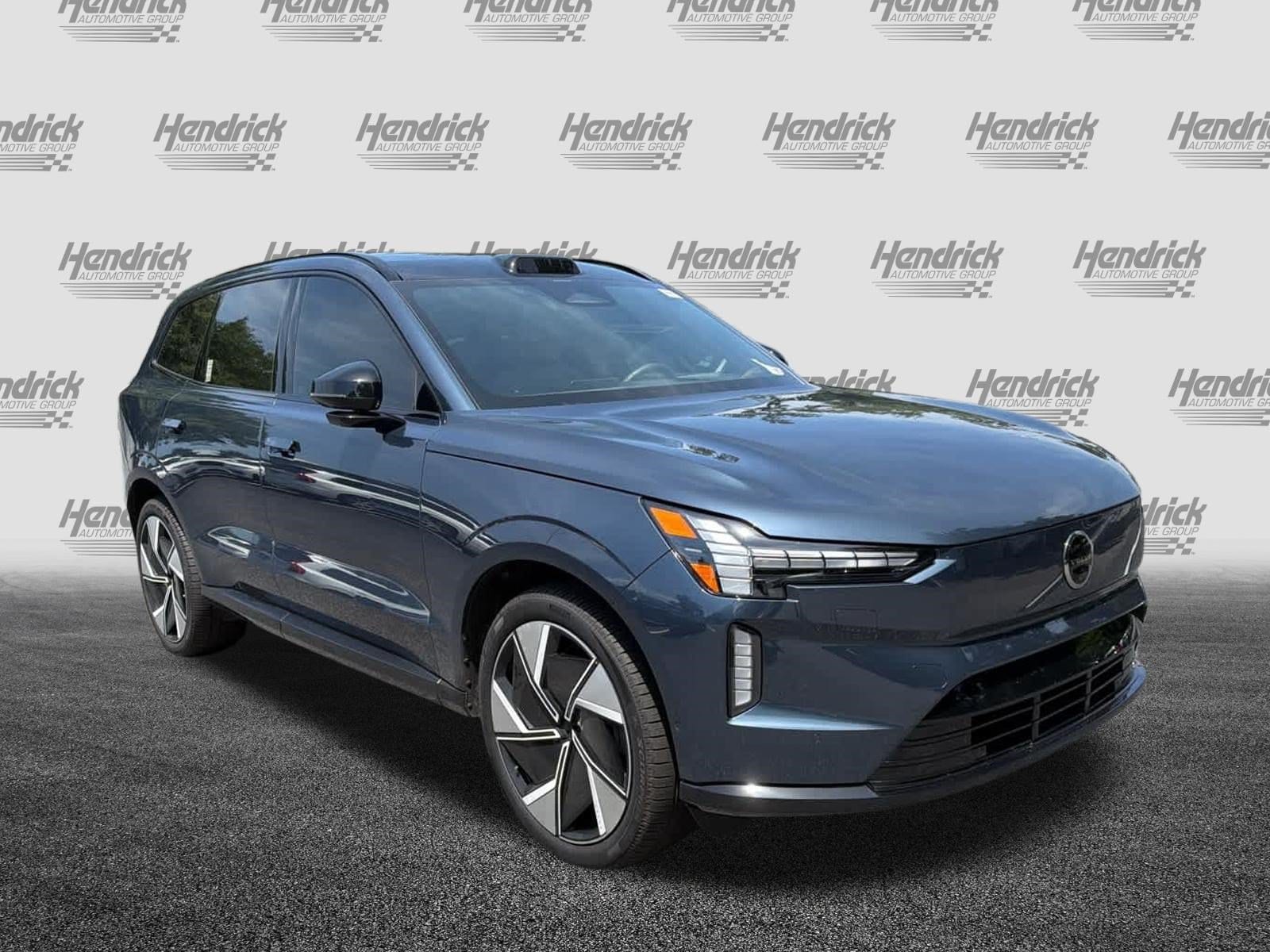 Used 2025 Volvo EX90 Ultra with VIN 7JDEV3VL3SG017257 for sale in Charleston, SC