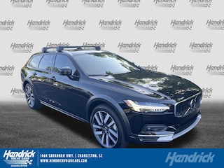 2026 Volvo V90 Cross Country B6 Ultra Wagon