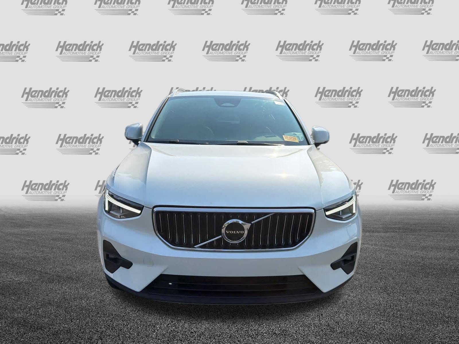 Volvo XC40 Plus Bright Theme