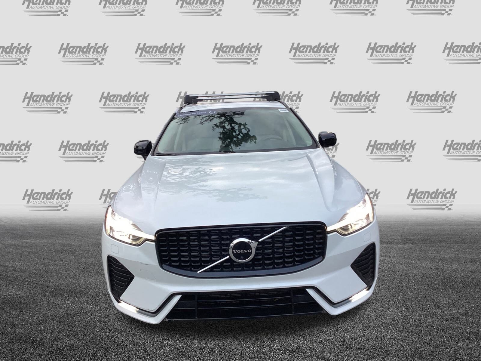 2023 Volvo XC60 Plus photo 3