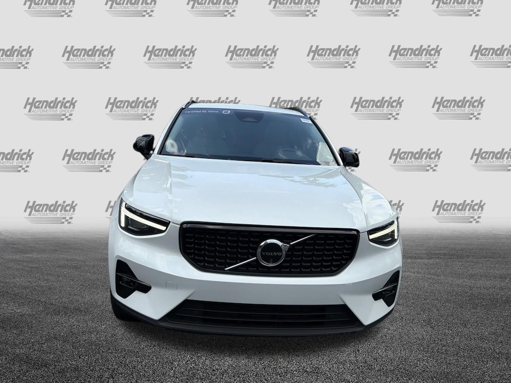 Certified 2024 Volvo XC40 Plus Dark Theme SUV