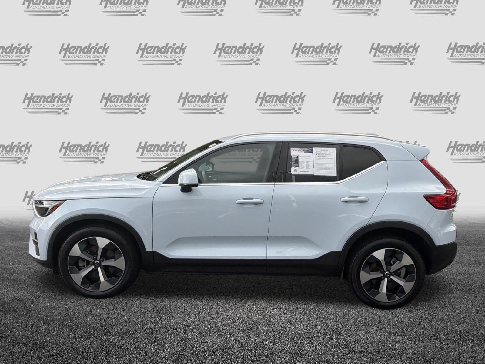 Volvo XC40 Core Bright Theme