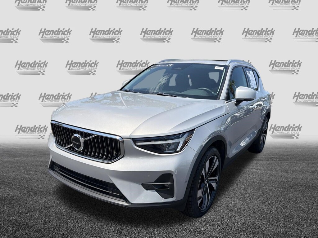 Used 2023 Volvo XC40 Plus Bright Theme SUV