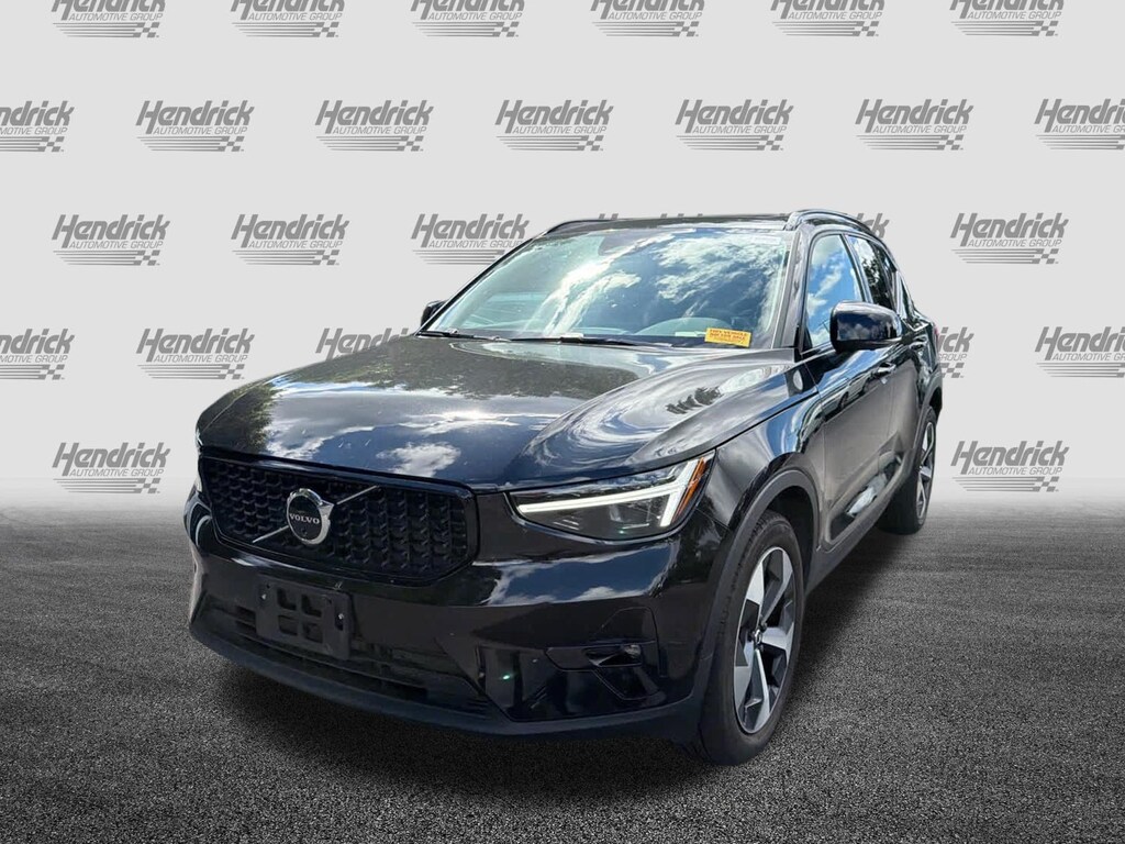 Used 2026 Volvo XC40 Plus SUV