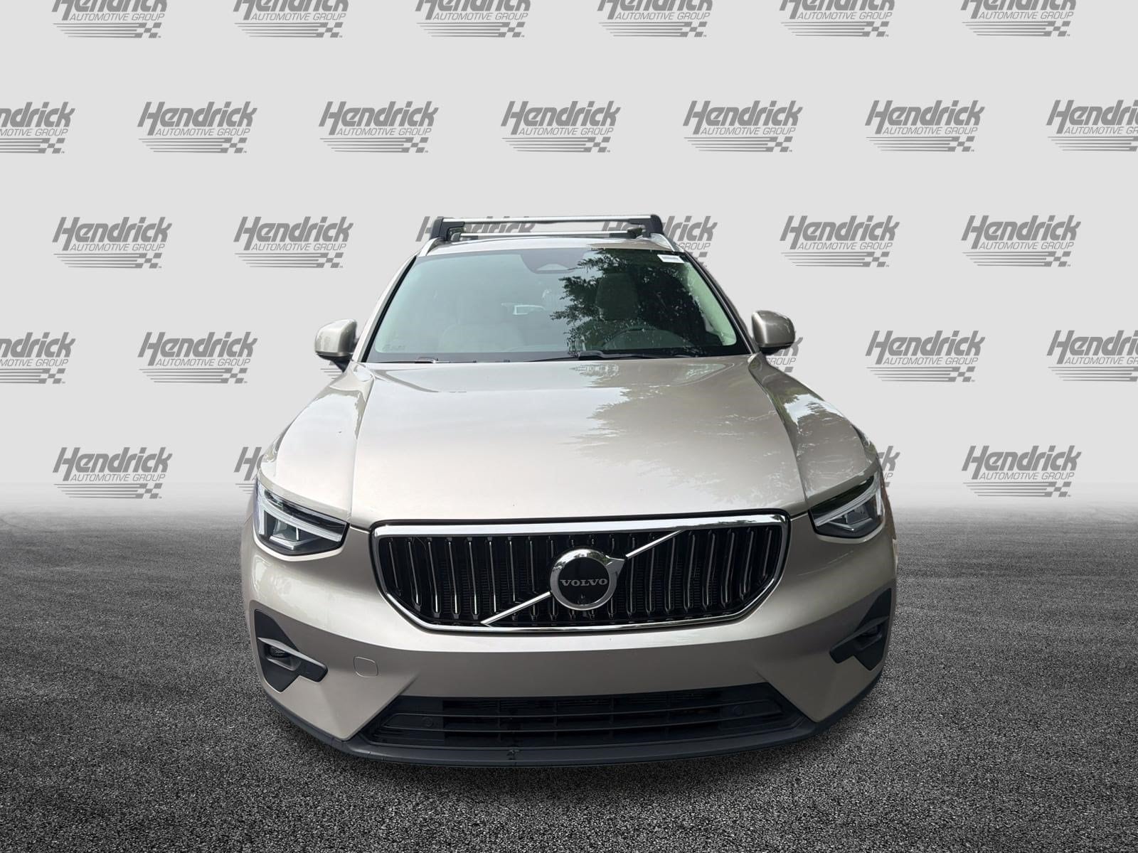Volvo XC40 Plus Bright Theme