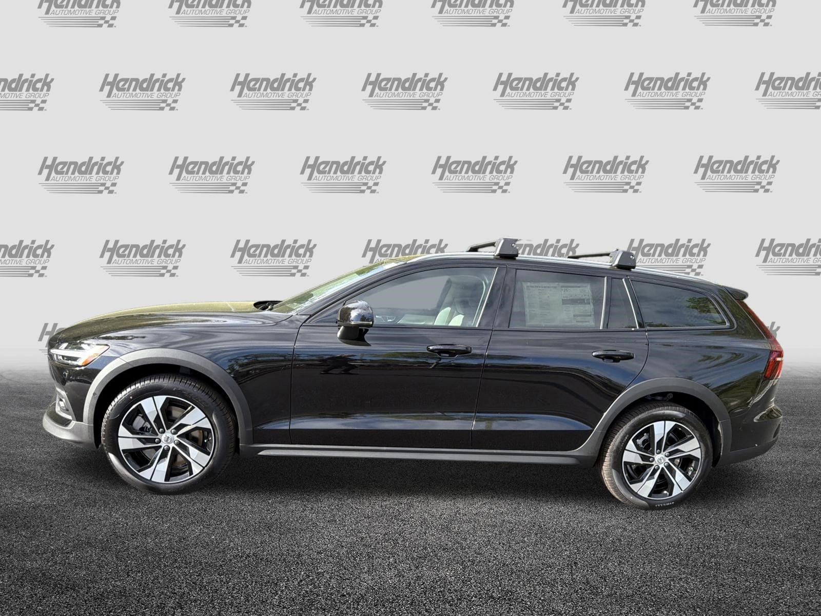 Volvo V60 Cross Country B5 Plus