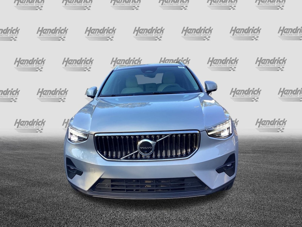 Certified 2023 Volvo XC40 Plus Bright Theme SUV