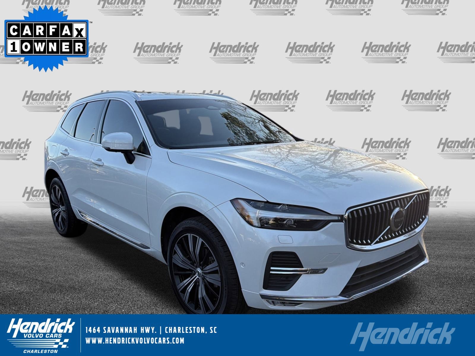 2023 Volvo XC60 Plus's photo