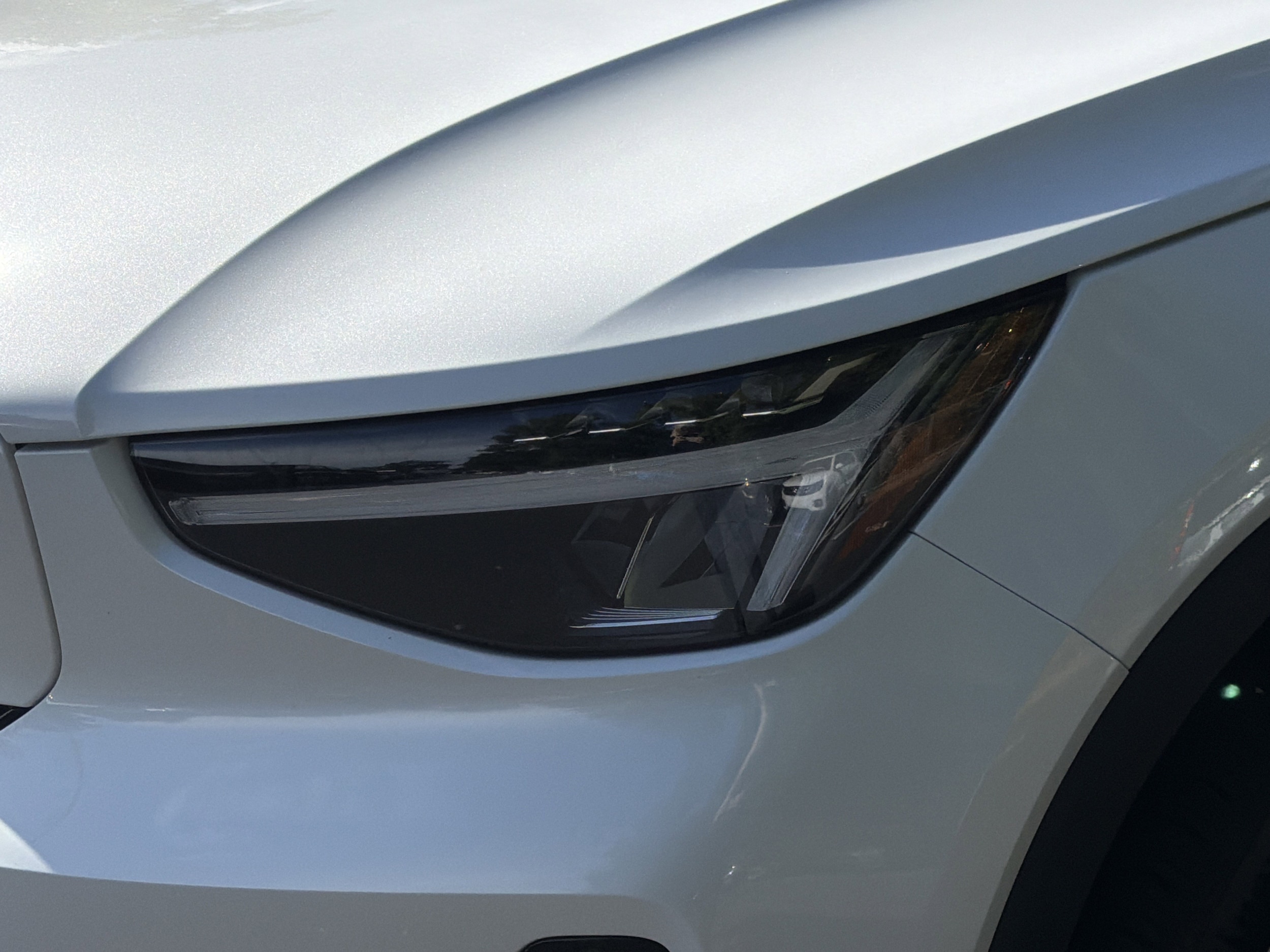 2023 Volvo XC40 Recharge Pure Electric Twin eAWD Plus photo 4