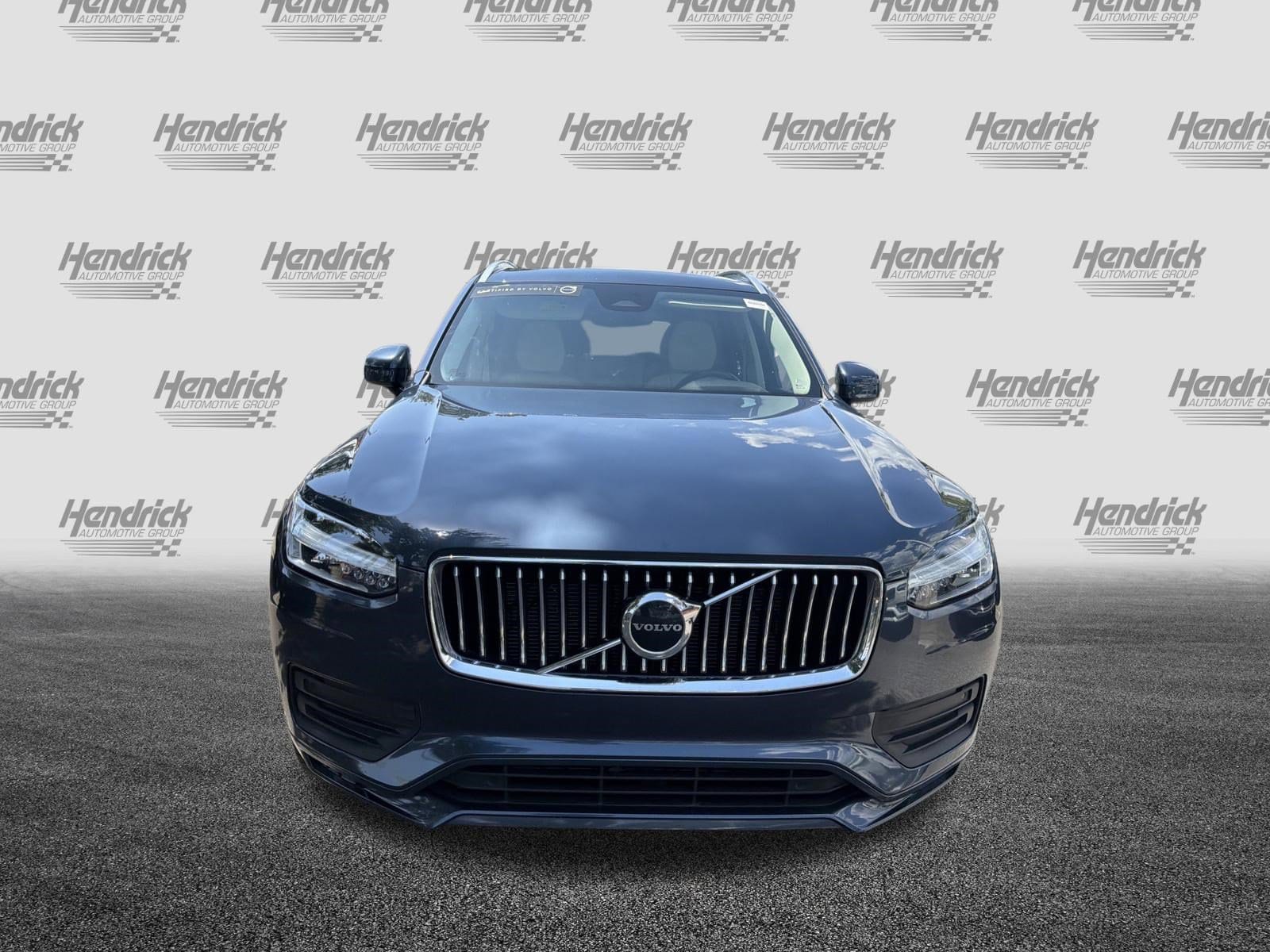 2023 Volvo XC90 Core photo 2
