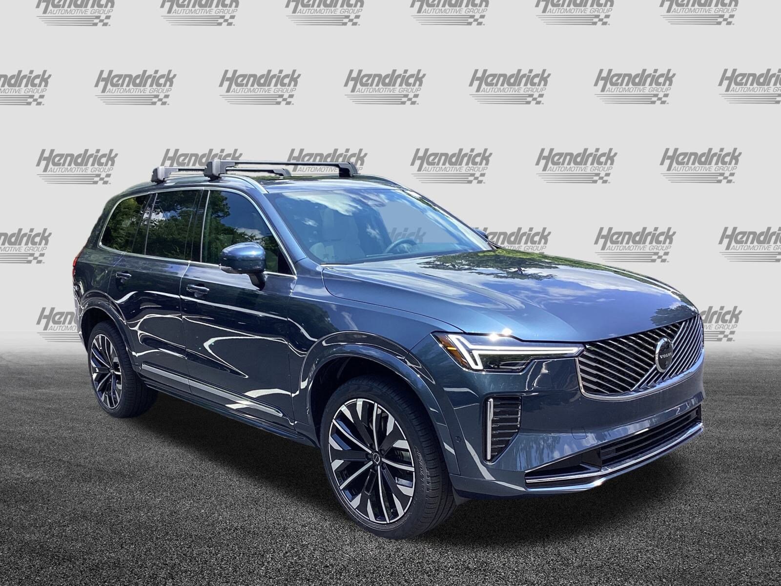 2026 Volvo XC90 Plus photo 2