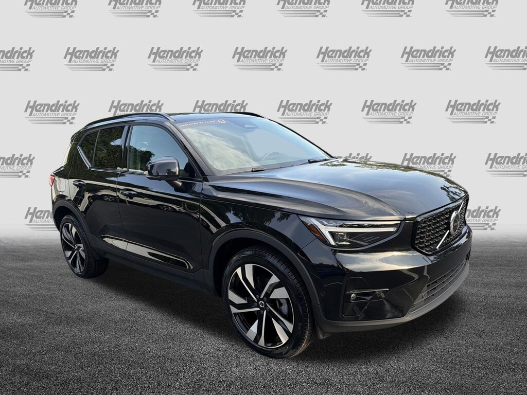 Used 2025 Volvo XC40 Ultra Dark Theme SUV