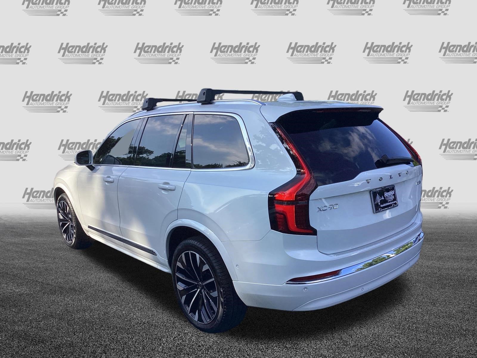 2026 Volvo XC90 Plus photo 6