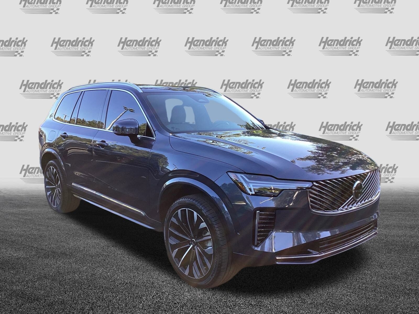 2026 Volvo XC90 Plus photo 2