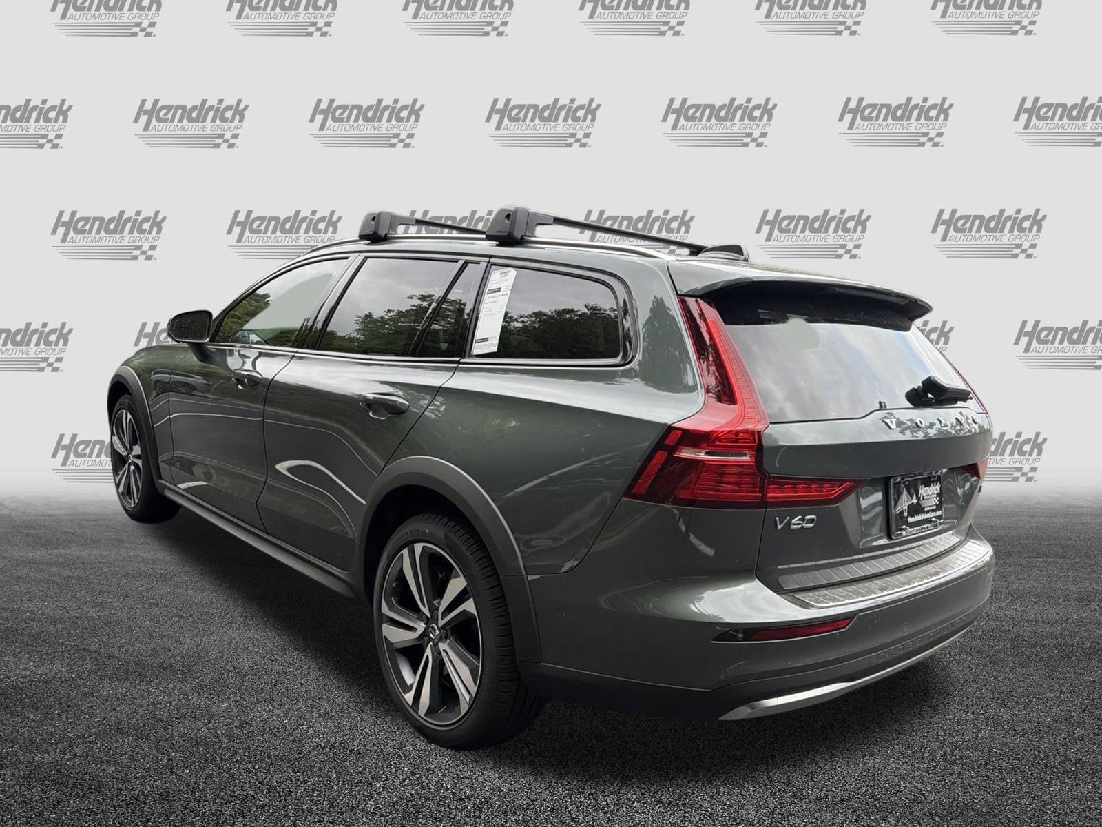 Volvo V60 Cross Country B5 Plus