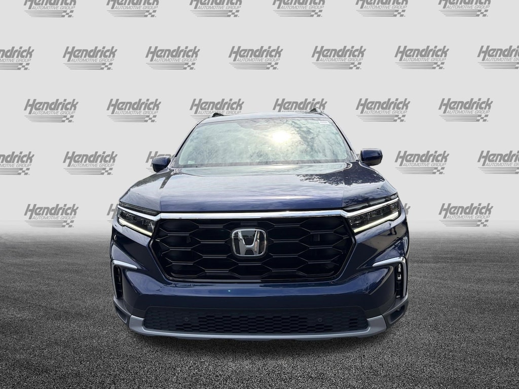 Used 2025 Honda Pilot Touring SUV