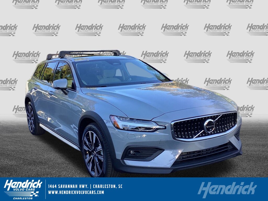 New 2026 Volvo V60 Cross Country B5 Ultra Wagon