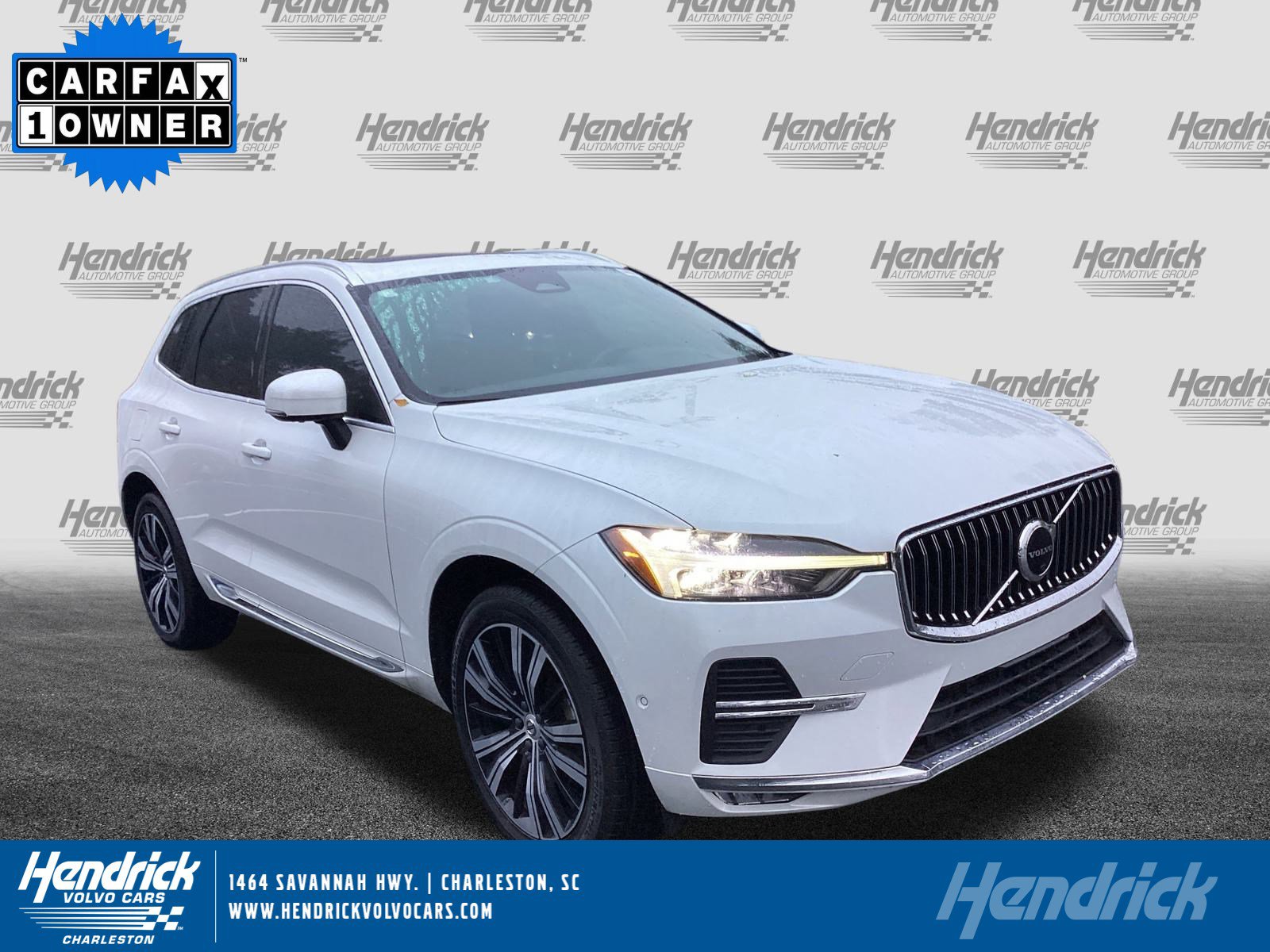 2023 Volvo XC60 Plus's photo