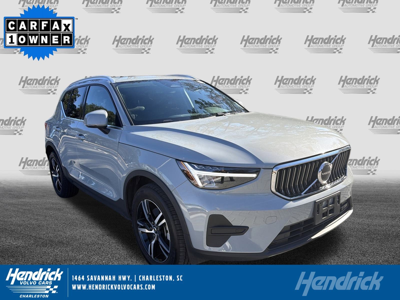 2025 Volvo XC40 Core