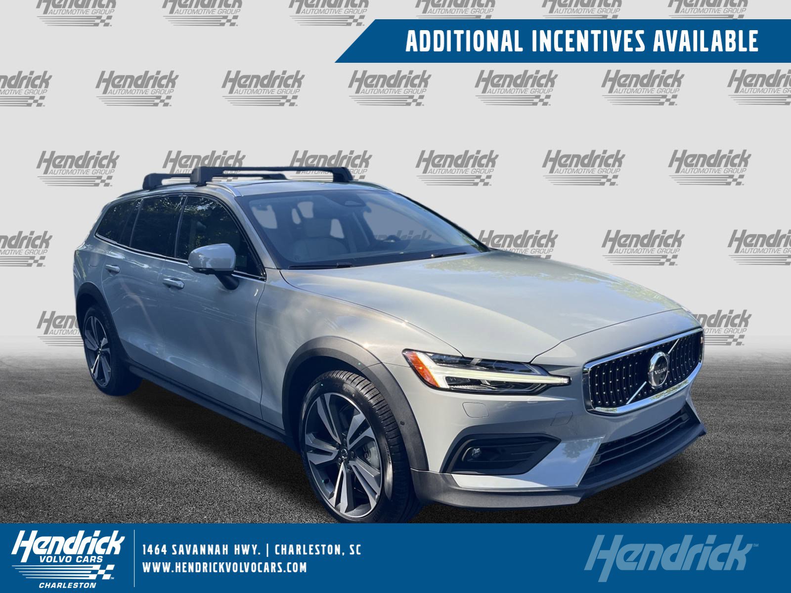 2026 Volvo V60 Cross Country B5 Plus AWD's photo