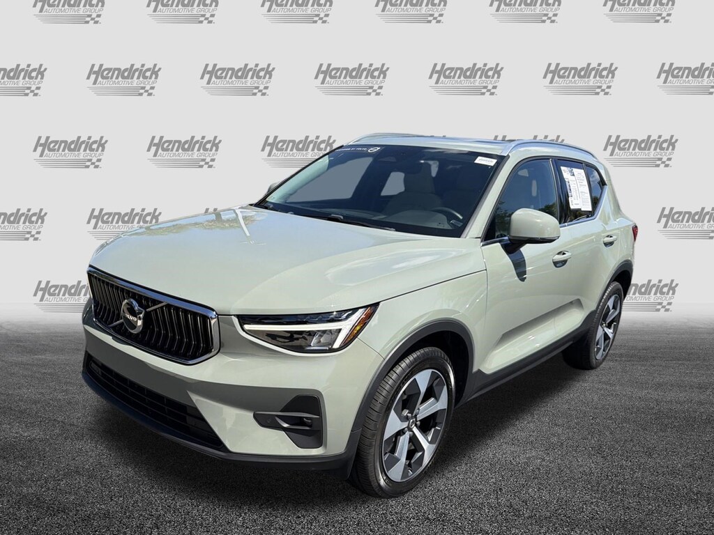 Certified 2023 Volvo XC40 Plus Bright Theme SUV