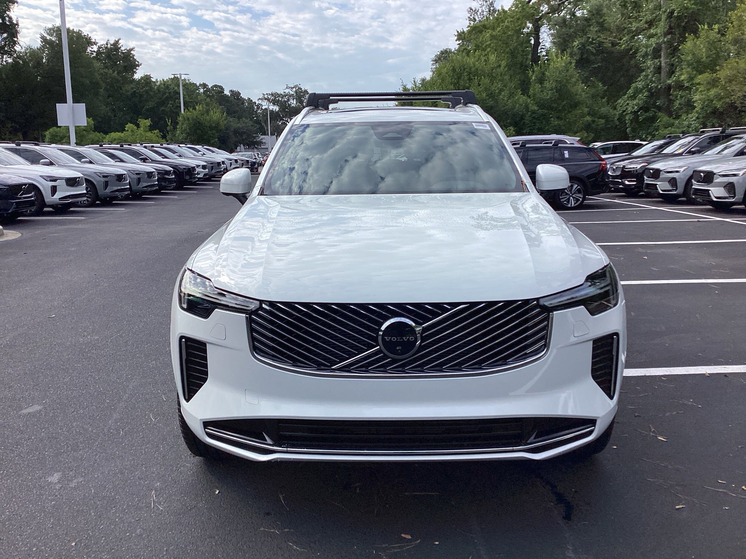 2026 Volvo XC90 Plus photo 2