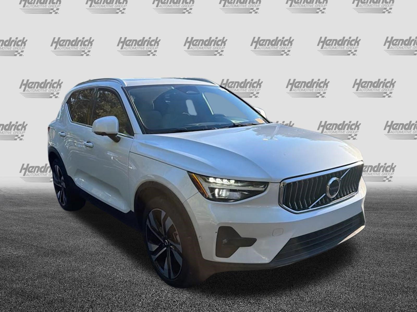 2024 Volvo XC40 Plus Bright Theme SUV