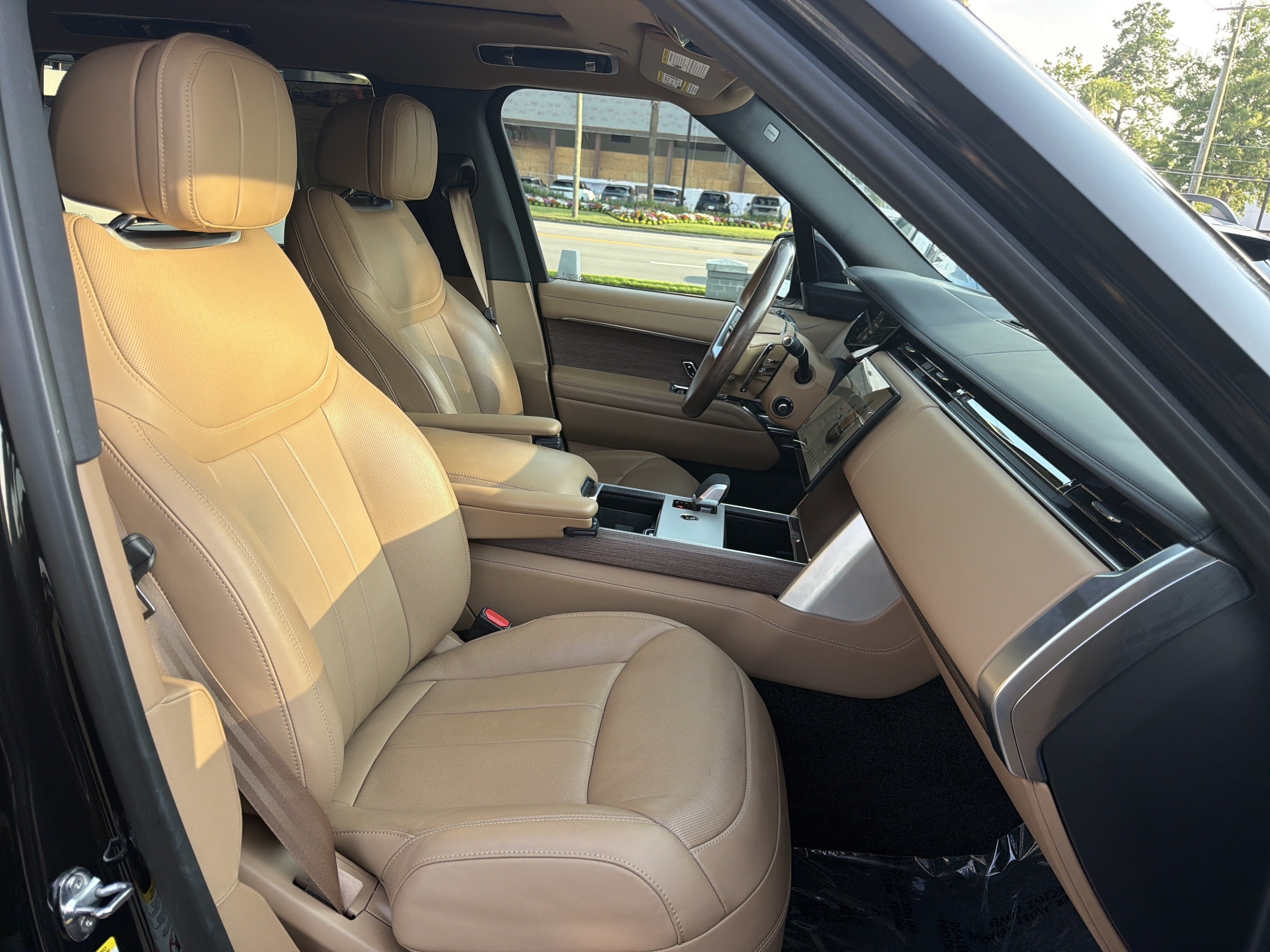 2024 Land Rover Range Rover SE - Photo 34