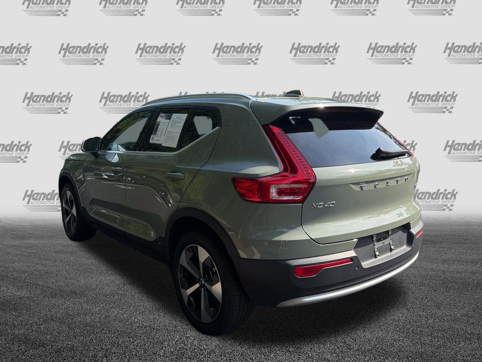 Volvo XC40 Plus Bright Theme