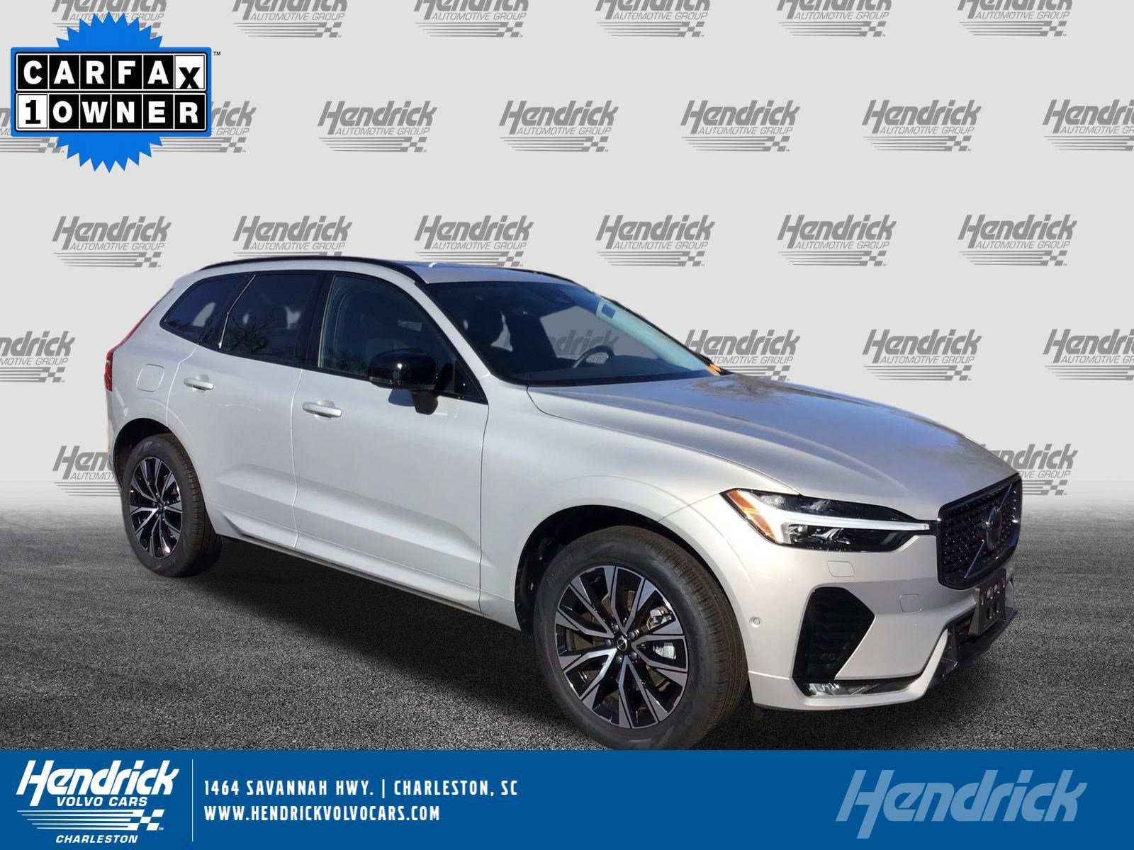 2025 Volvo XC60 Plus's photo