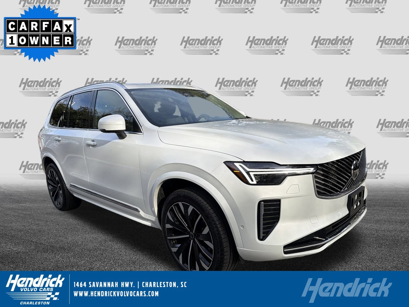 2025 Volvo XC90 Plus's photo