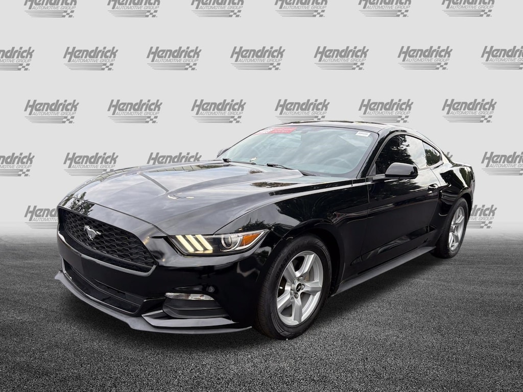 Used 2016 Ford Mustang V6 Coupe