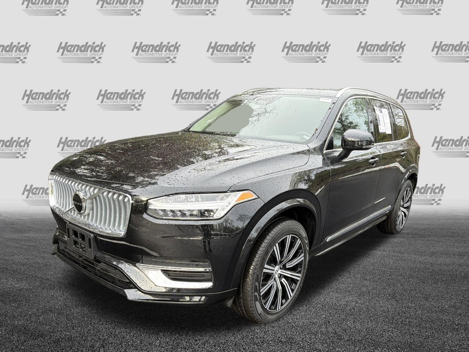 2025 Volvo XC90 Core photo 4