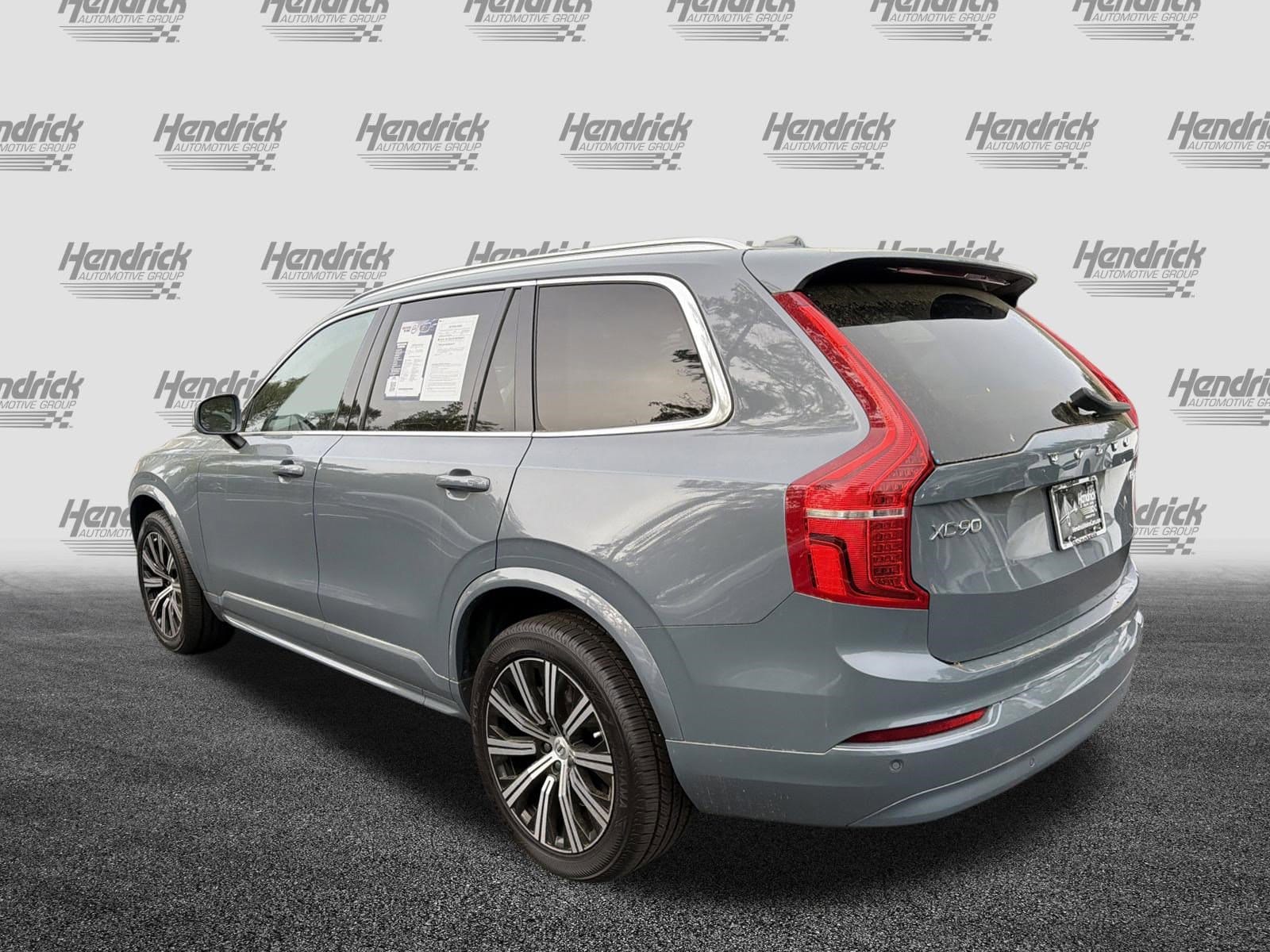 2023 Volvo XC90 Core photo 3