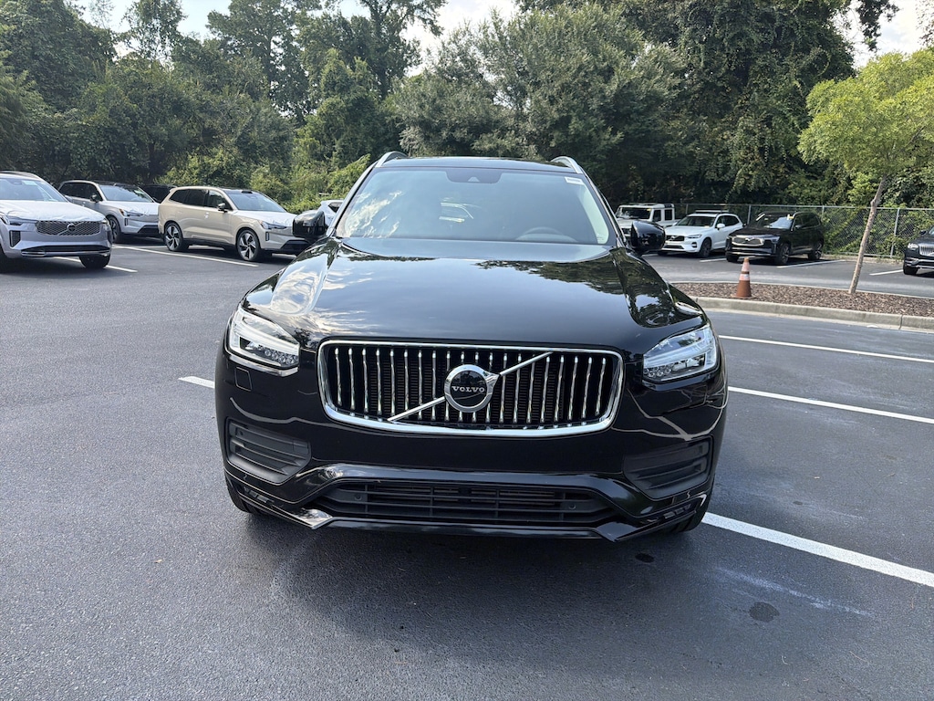 Used 2022 Volvo XC90 Momentum SUV