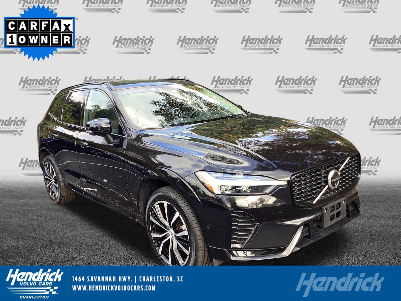 2023 Volvo XC60 Plus's photo