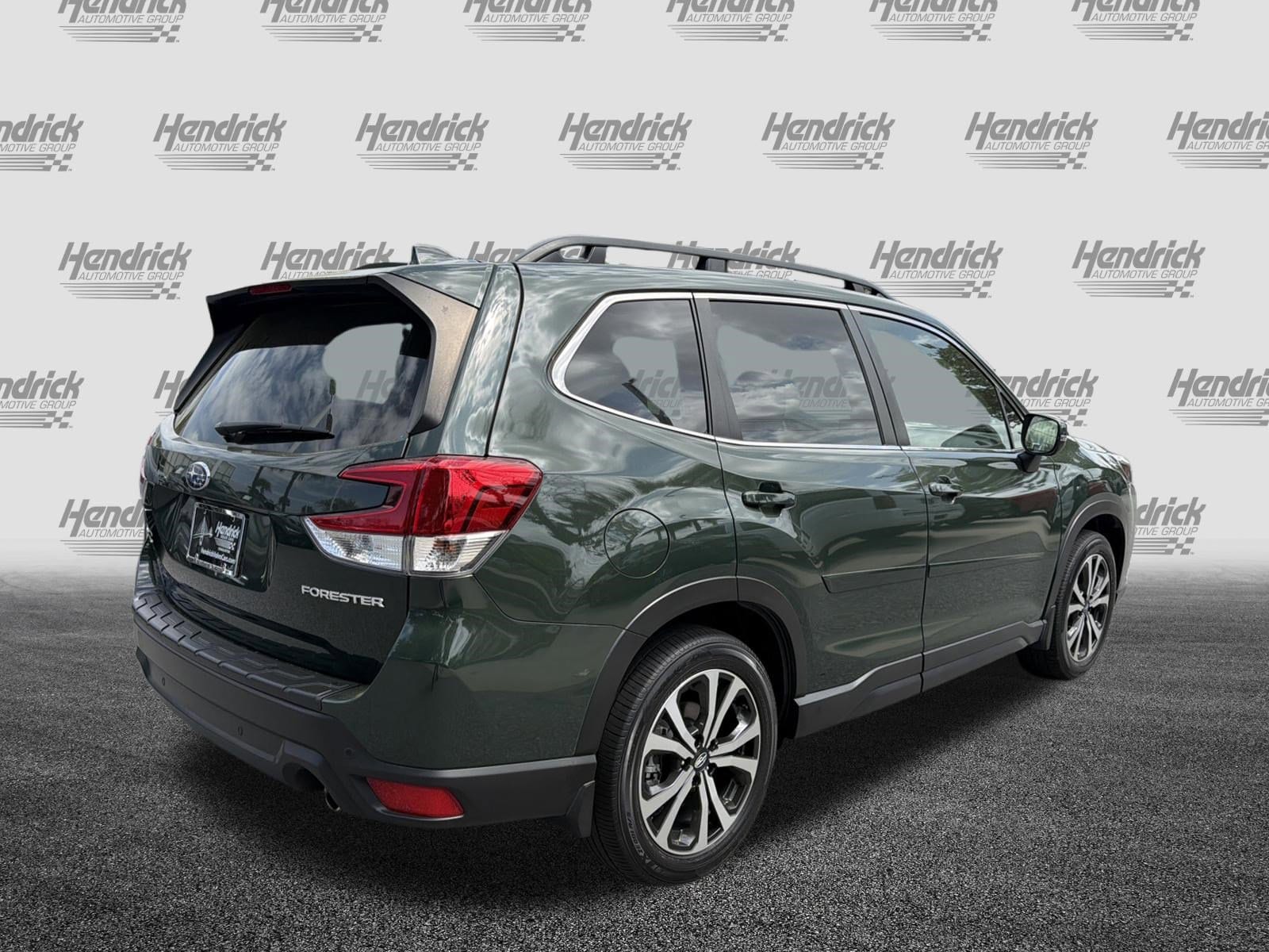 2023 Subaru Forester Limited photo 5