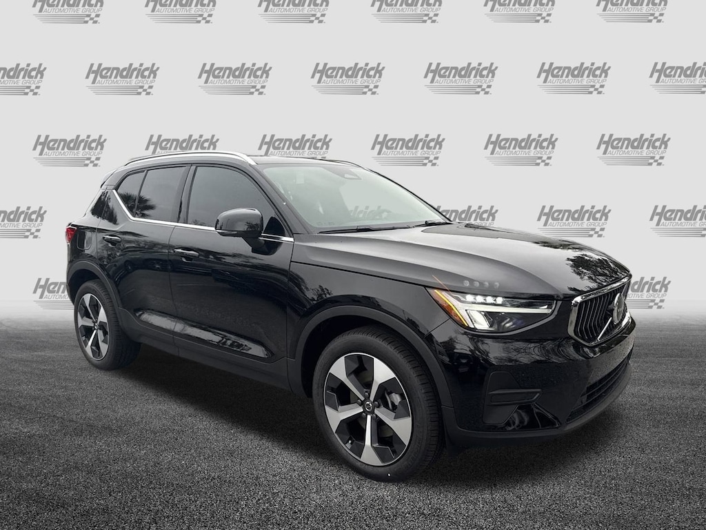 Certified 2025 Volvo XC40 Core Bright Theme SUV