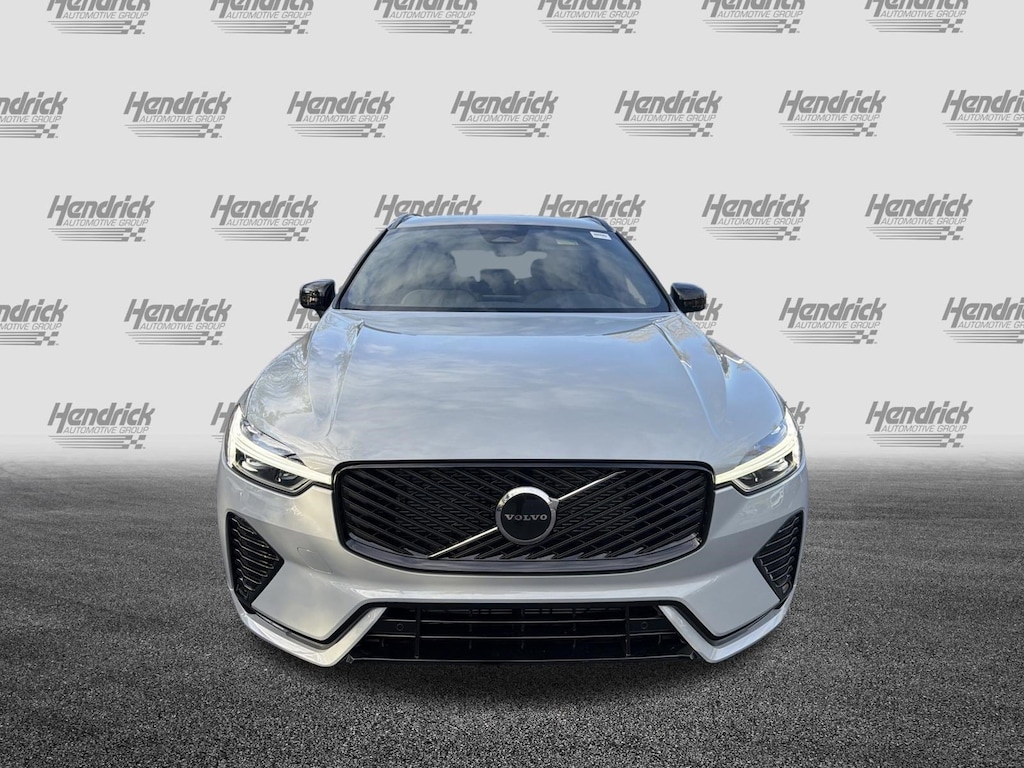 New 2026 Volvo XC60 B5 Core SUV