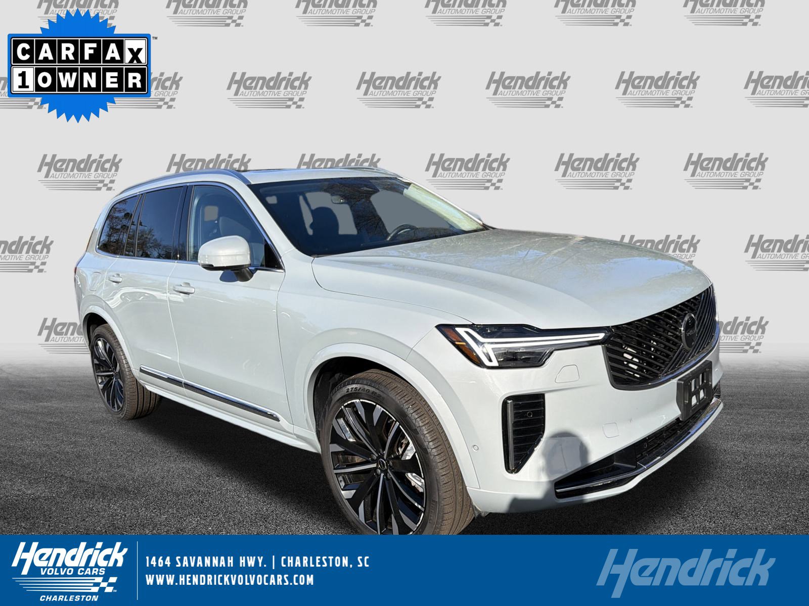 2025 Volvo XC90 Plus's photo