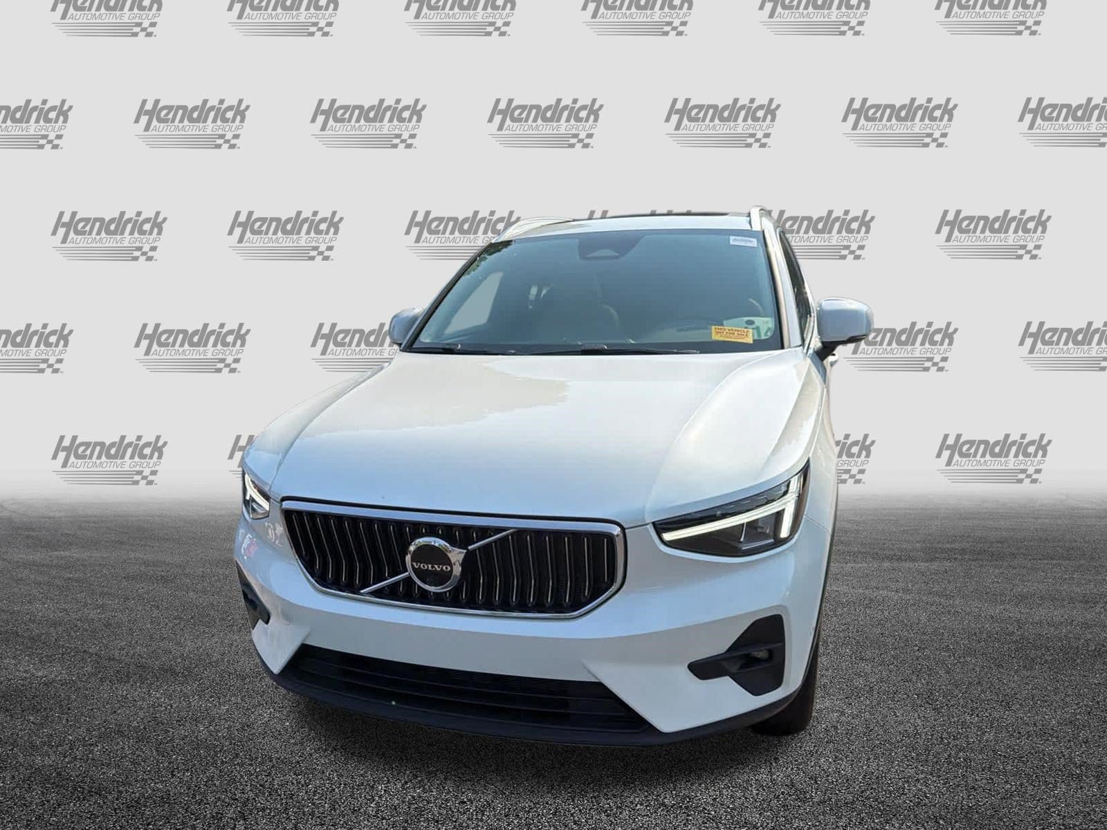 Volvo XC40 Plus Bright Theme