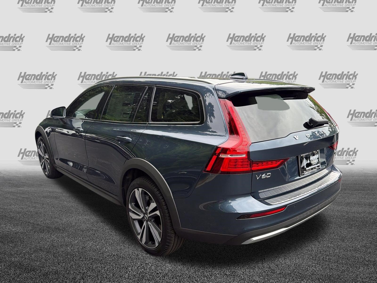 Volvo V60 Cross Country B5 Plus