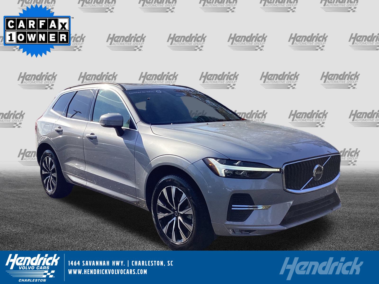 2023 Volvo XC60 Core's photo