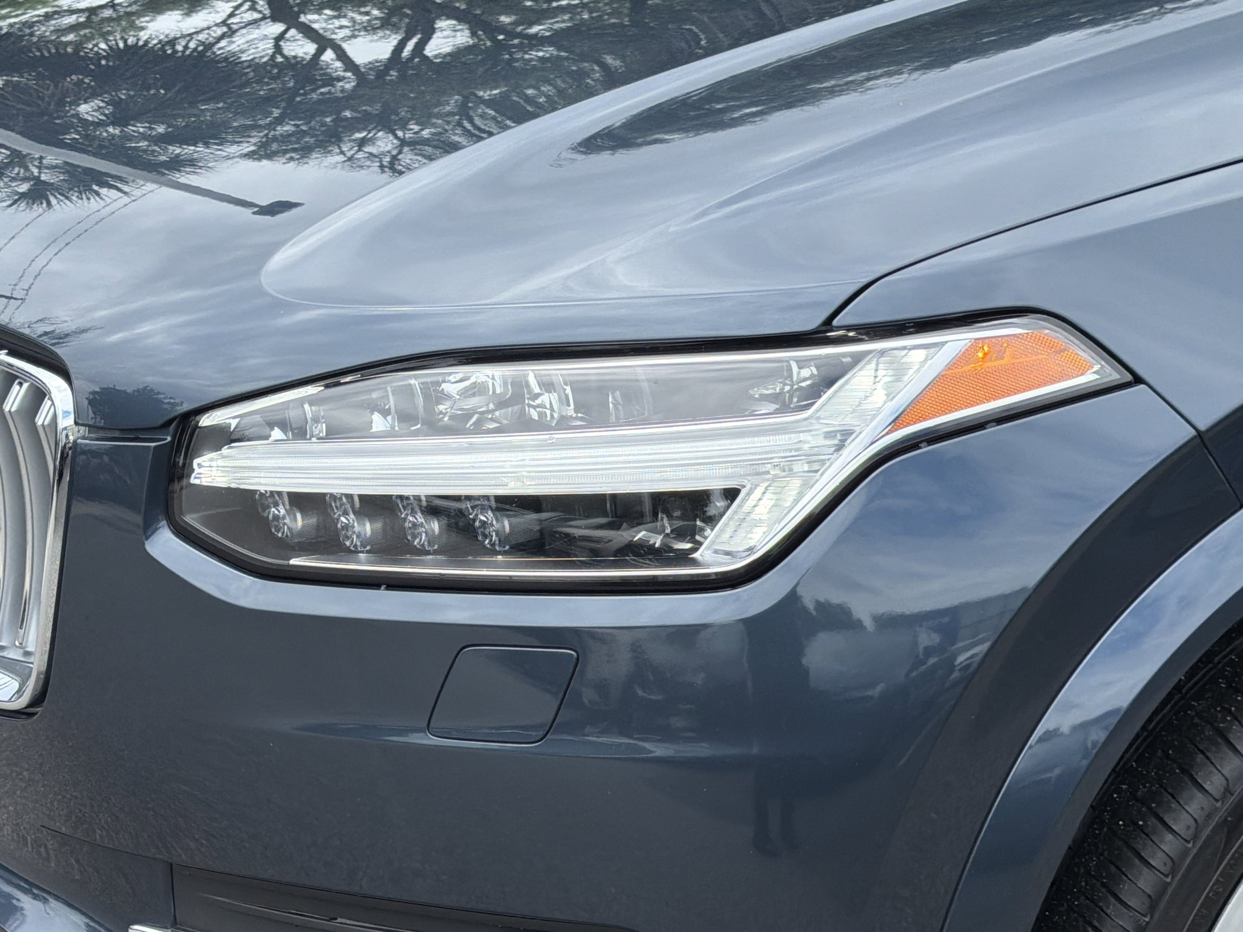 2024 Volvo XC90 Ultimate Bright Theme photo 4