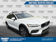 2026 Volvo V60 Cross Country B5 Plus AWD Wagon