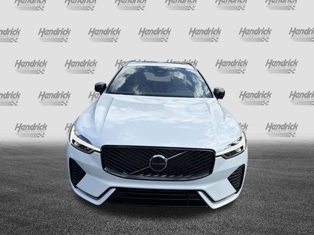 New 2026 Volvo XC60 B5 Core SUV